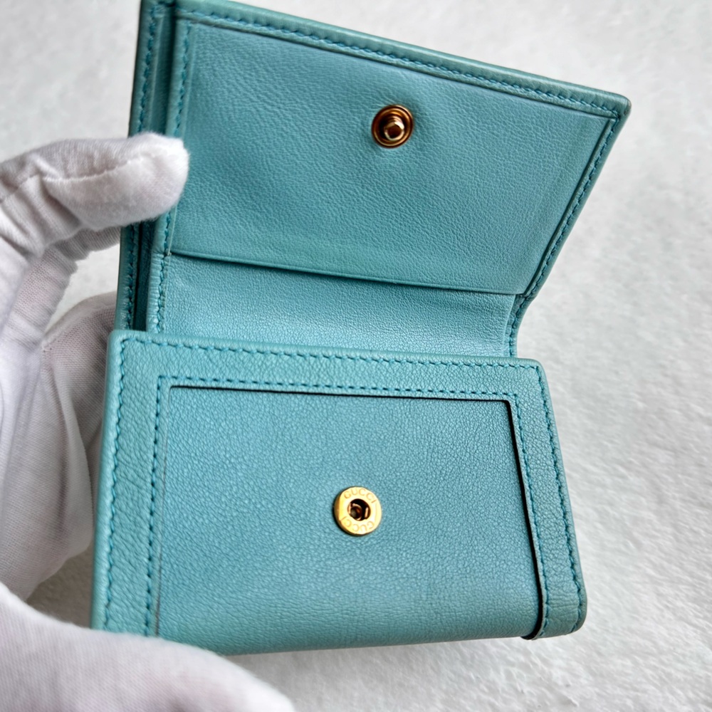 GUCCI 
Wonka Grain Calfskin Diana Tri-Fold Wallet Dusty Azure - Picture 12 of 15